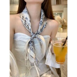 ✨ ผ้าพันคอแฟชั่น ลายสวย ขนาด 60×60 ซม.